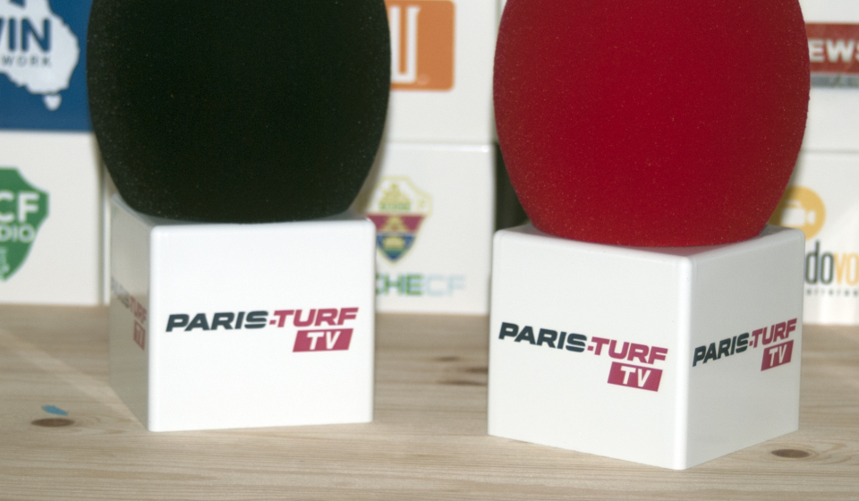 Microfone Paris Turf